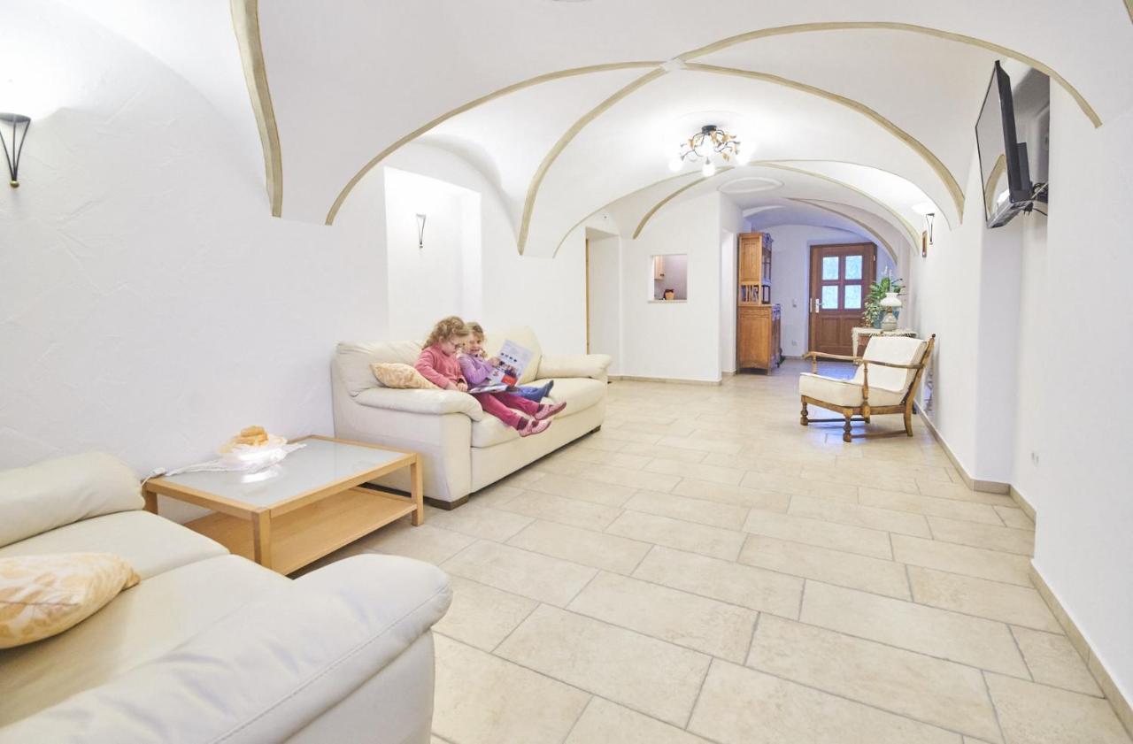 Stadel Hof Altoetting Εξωτερικό φωτογραφία